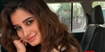 Rasha Thadani drops a series of pictures ‘between moonlight and laughter’