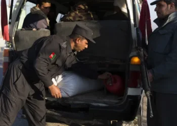 Afghan police arrest eight for drug production, smuggling