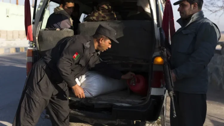 Afghan police arrest eight for drug production, smuggling