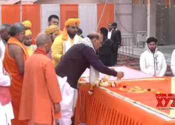 Rajnath Singh, CM Yogi offer prayers at Hanuman Garhi and Ram Lalla temple in Ayodhya