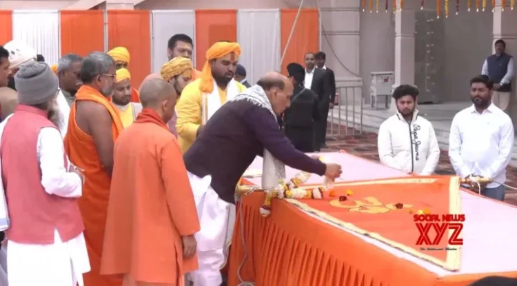 Rajnath Singh, CM Yogi offer prayers at Hanuman Garhi and Ram Lalla temple in Ayodhya