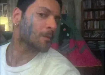 Ali Fazal gets a special welcome from his daughter as he returns home after a monthAli Fazal gets a special welcome from his daughter as he returns home after a month