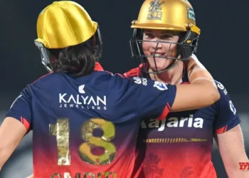 ‘With those muscles, you just have to go for it’: Smriti hails Grace Harris’ power hitting