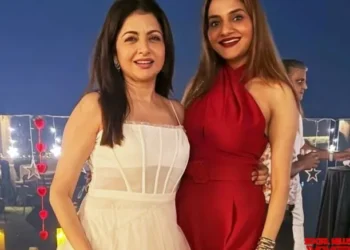 90s divas Bhagyashree and Madhoo reunite at an event