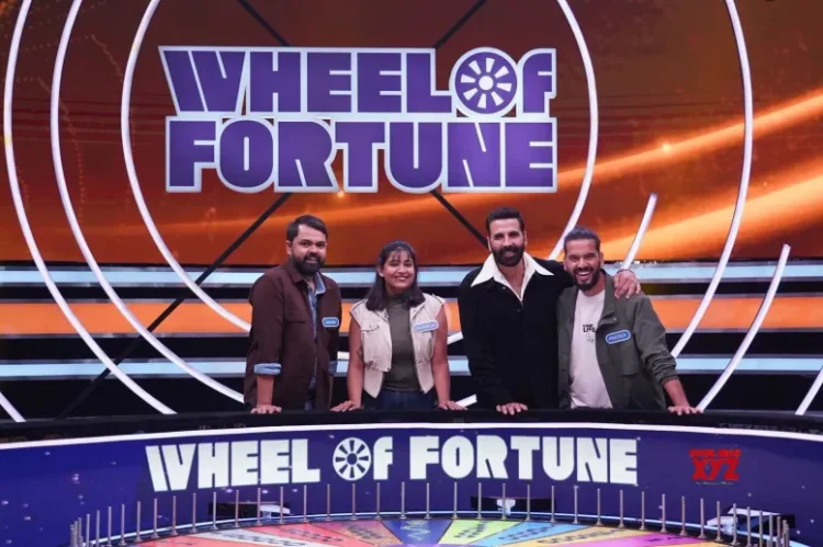 Akshay Kumar says mobile addiction is a trap for kids, talks about its ill effects on Wheel of Fortune
