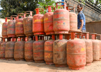 Chhattisgarh: 741 LPG cylinders seized in crackdown on hoarding, black marketing