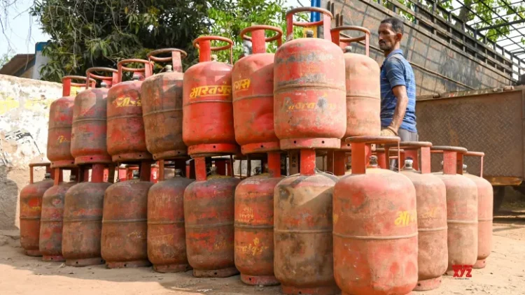 Experts call for easing pressure on LPG demand as Induction cooker makers’ shares rise