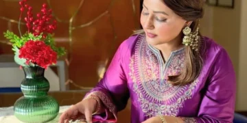 Hina Khan treats fans to lip-smacking chaat delights